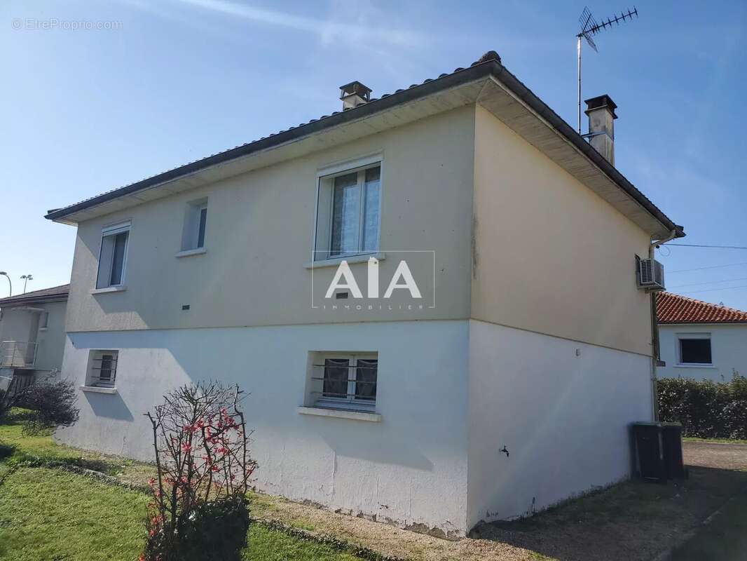 Maison à RUFFEC