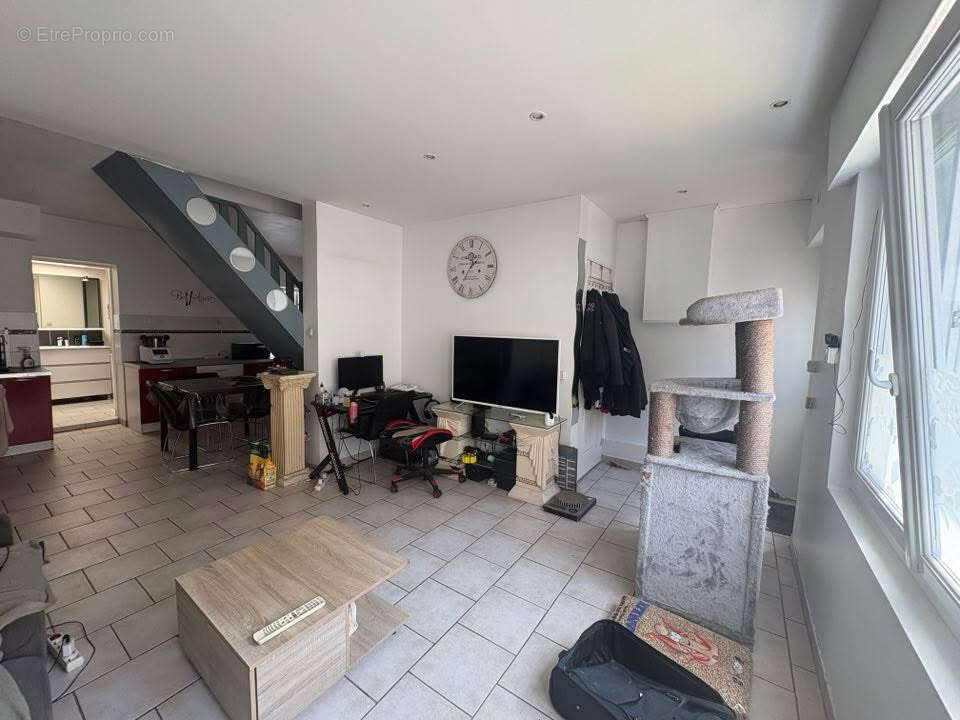 Maison de ville Semi mitoyenne 2 chambres, cour - photo 5