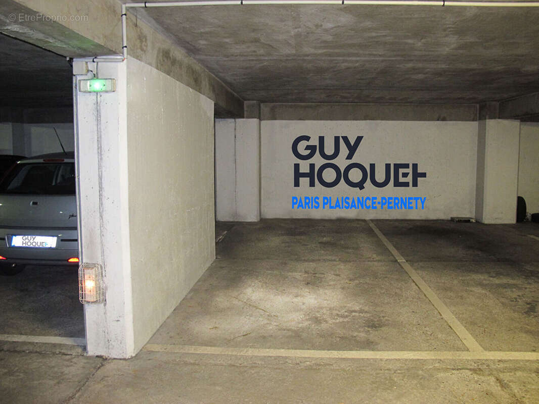 Parking à PARIS-14E