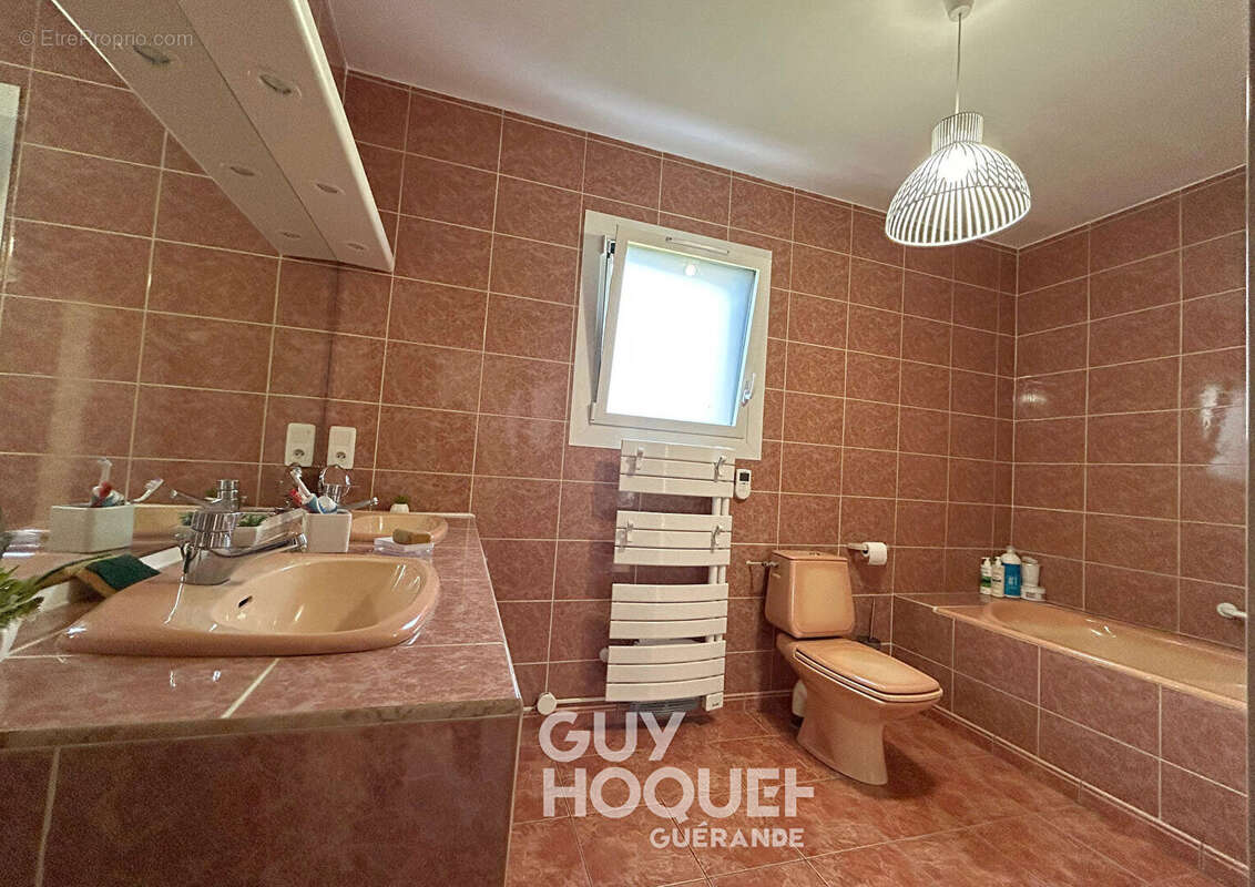 Maison à LA TURBALLE