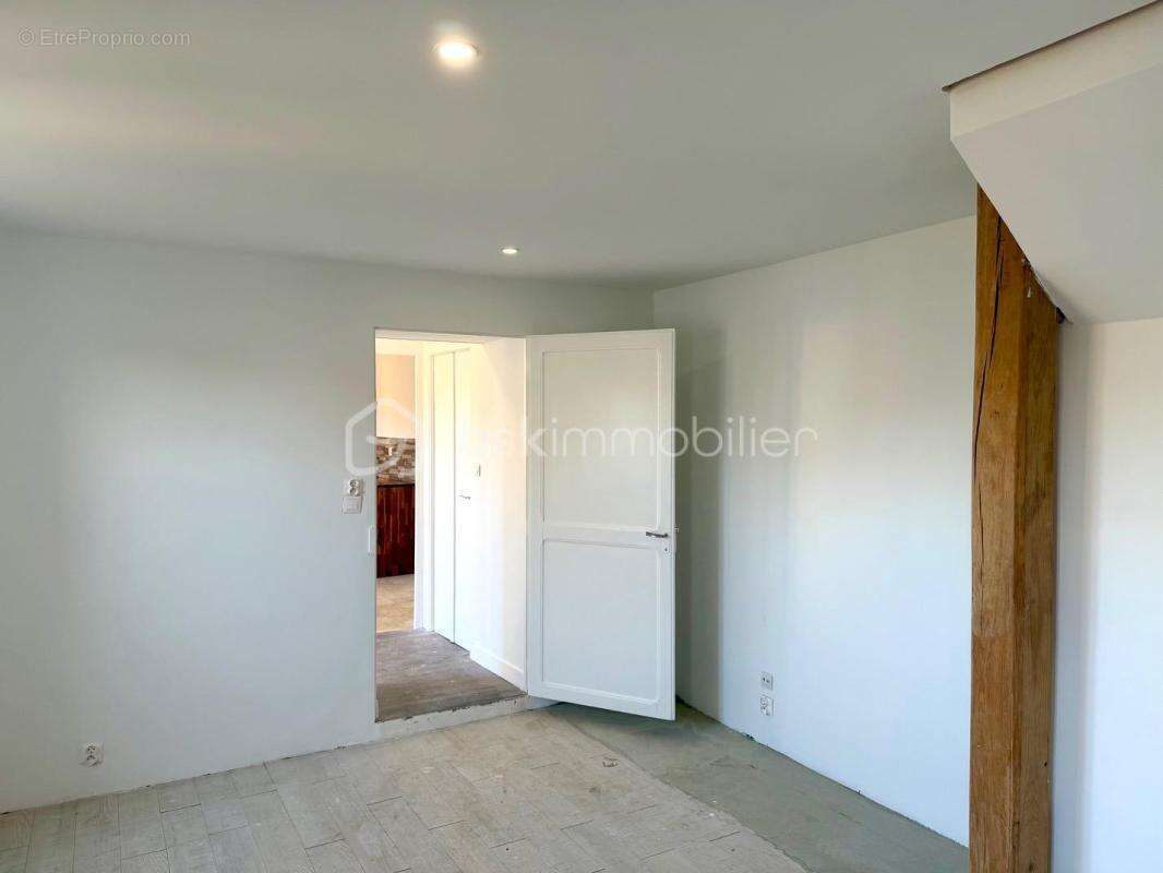 Maison à SABLE-SUR-SARTHE