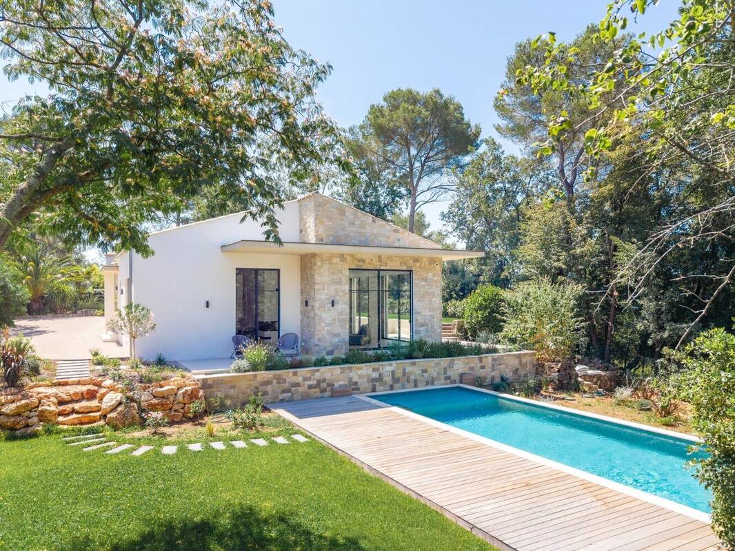 Maison à ROQUEFORT-LES-PINS