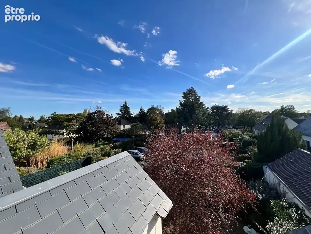 Appartement T2 bourg SAINT DENIS EN VAL avec parking - photo 5