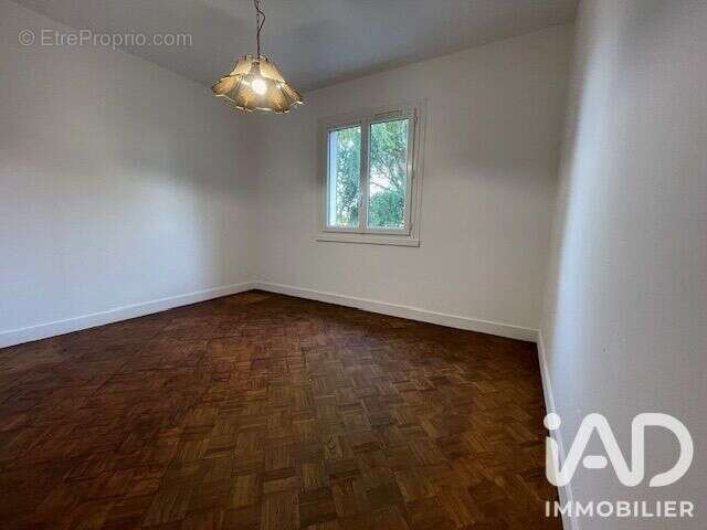 Maison 109 m² à Nieul-Les-Saintes  - photo 7