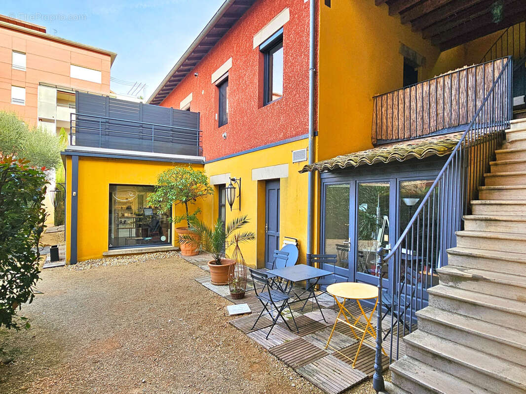 Appartement à CHARNAY-LES-MACON