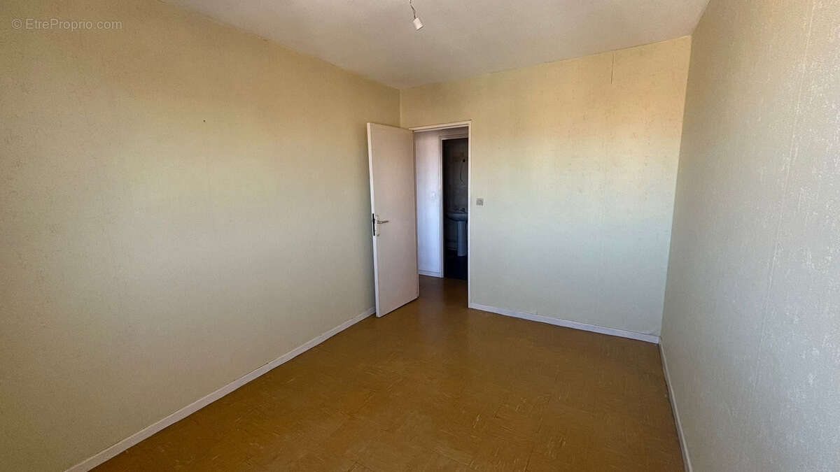 Appartement à PORT-DE-BOUC