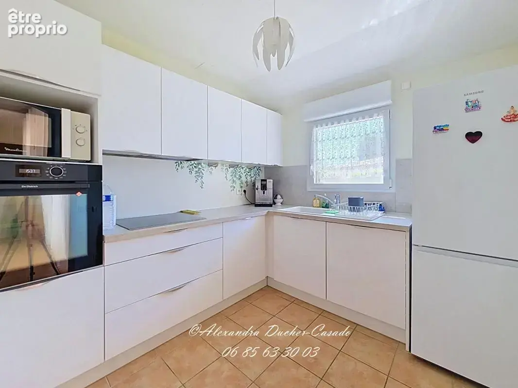 Les mées - appartement t3 de plain-pied avec terrasse, piscine et parking privatif - photo 2