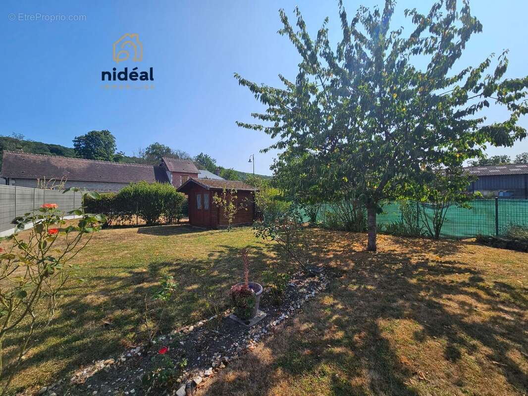 Maison 108 m² à Amfreville-Sur-Iton  - photo 2
