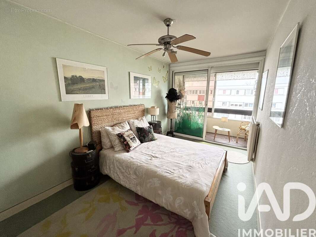 Photo 8 - Appartement à FLEURY-LES-AUBRAIS