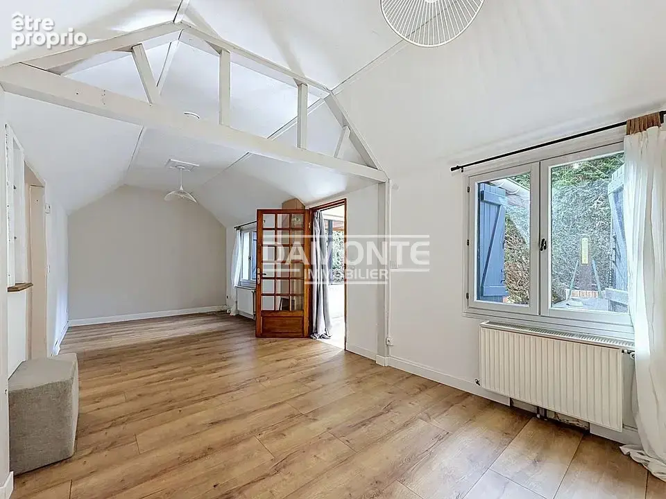 Troyes- Petite maison confidentielle dans un écrin de verdure - photo 3