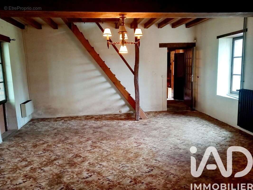 Maison 184 m² à Fretigny  - photo 3
