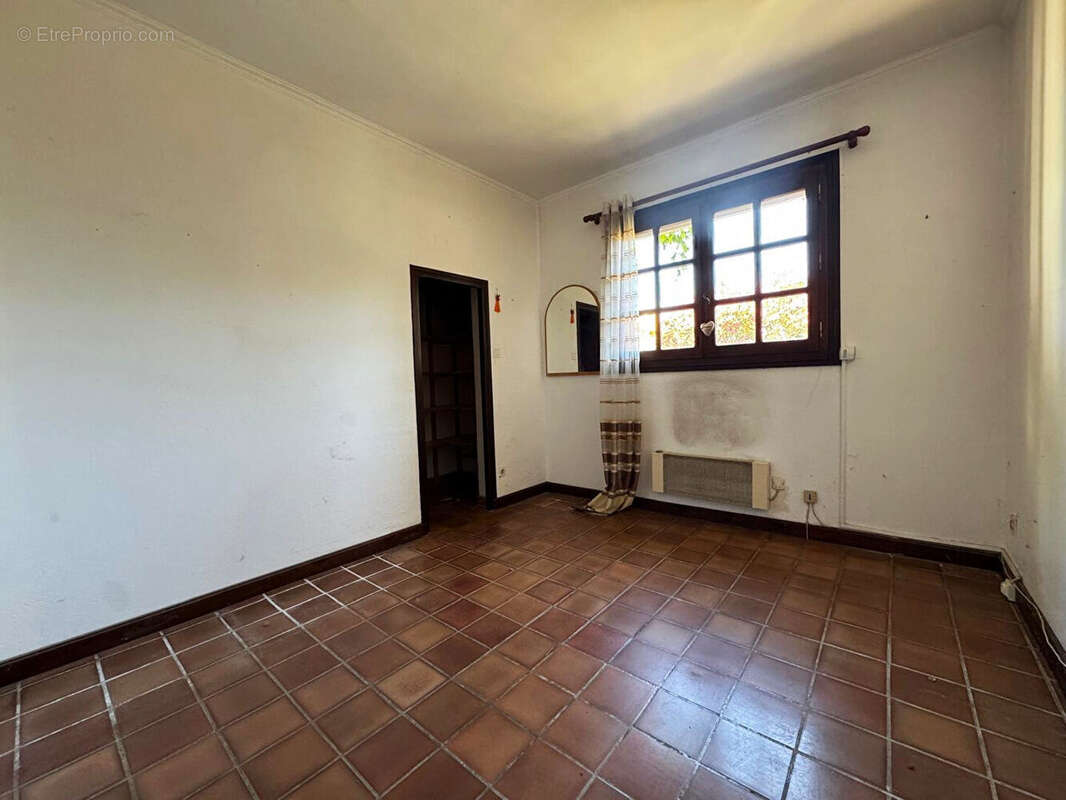 Maison à BAGNOLS-SUR-CEZE