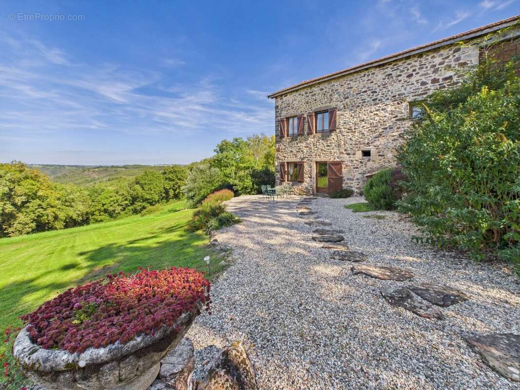 Maison à CORDES-SUR-CIEL