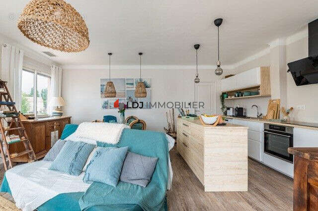 Séjour/Salon - Appartement à SAINT-CYPRIEN