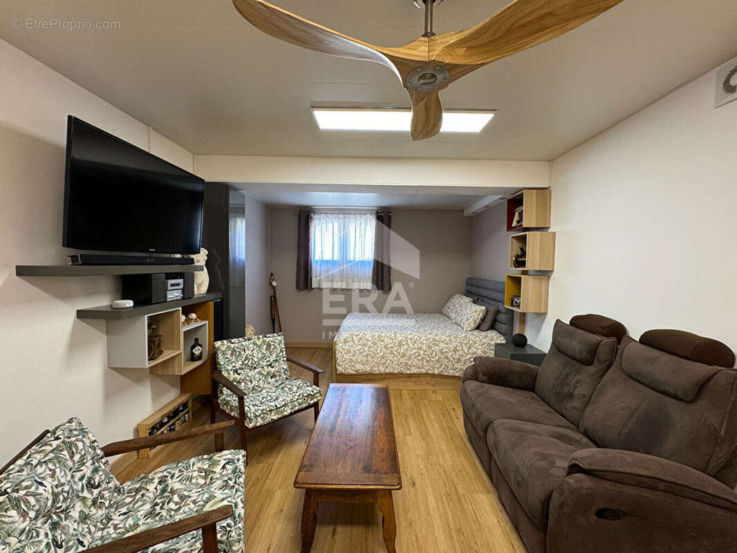 Appartement à SAINT-CYR-SUR-MER