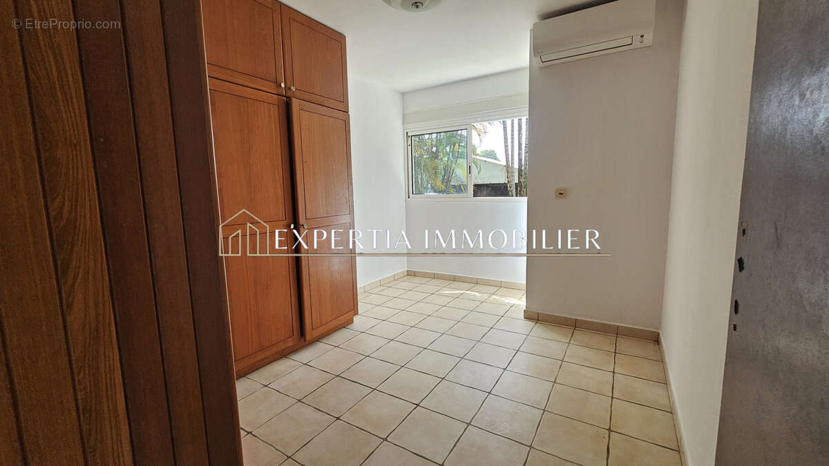 Maison à REMIRE-MONTJOLY