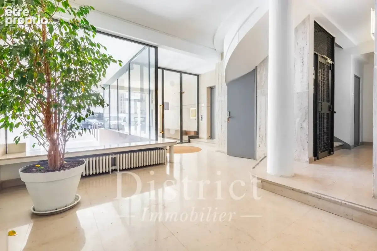 Passy/Ranelagh. 4 pièces de 95m² avec terrasse et parking. - photo 11