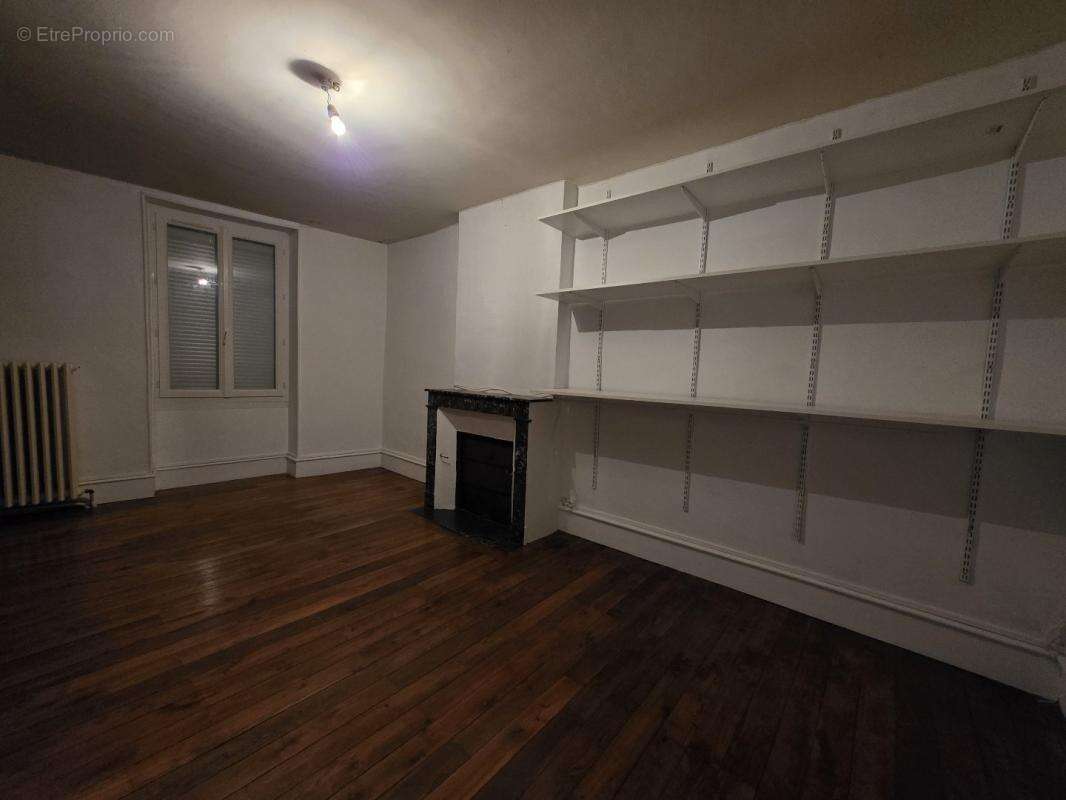 Maison à SAINT-GAULTIER