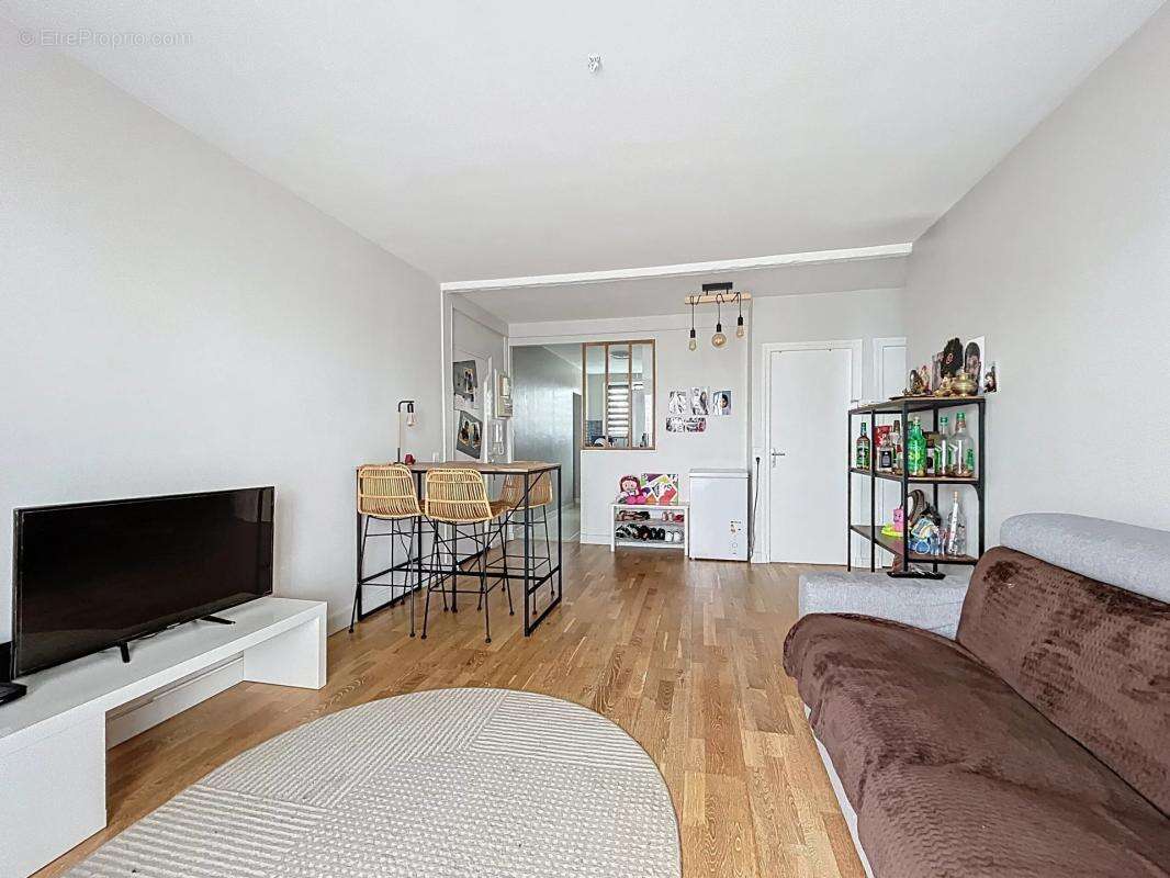 Appartement à BOIS-D'ARCY