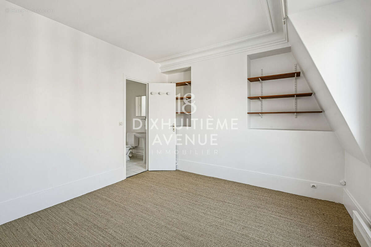 Appartement à PARIS-18E