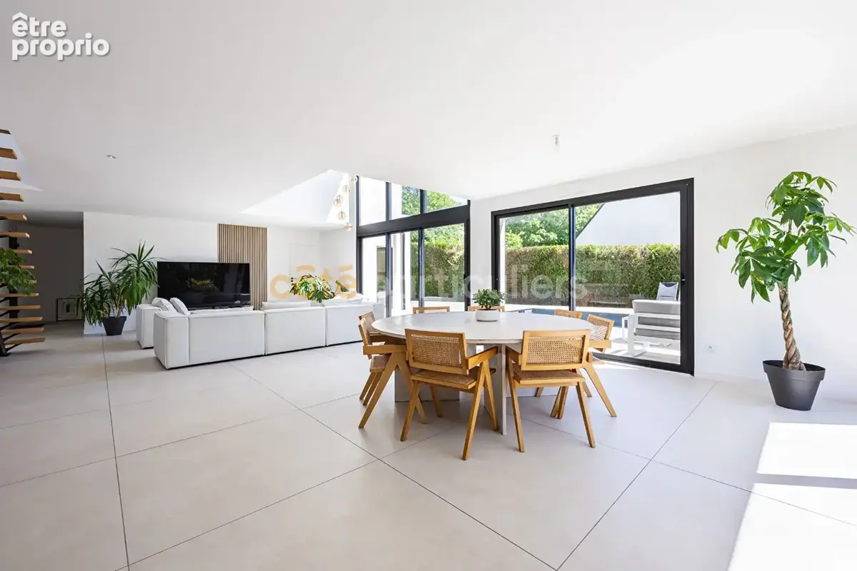 Maison contemporaine 2023 -- 191 m² -- Piscine chauffée -- Sautron - photo 4