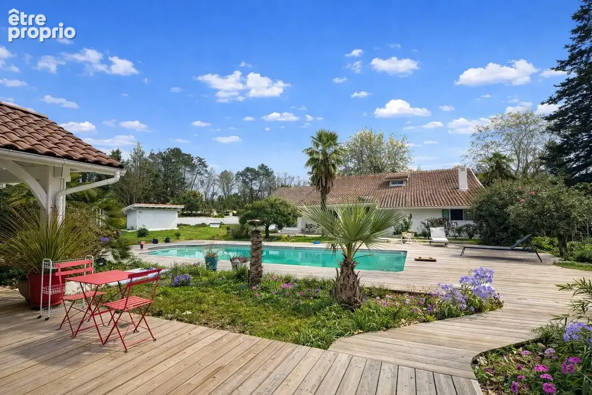 Propriété de caractère avec dépendances et piscine  Domaine de 3 hectares au calme absolu - photo 35