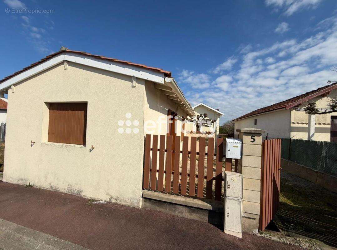 Maison à SAINT-PALAIS-SUR-MER