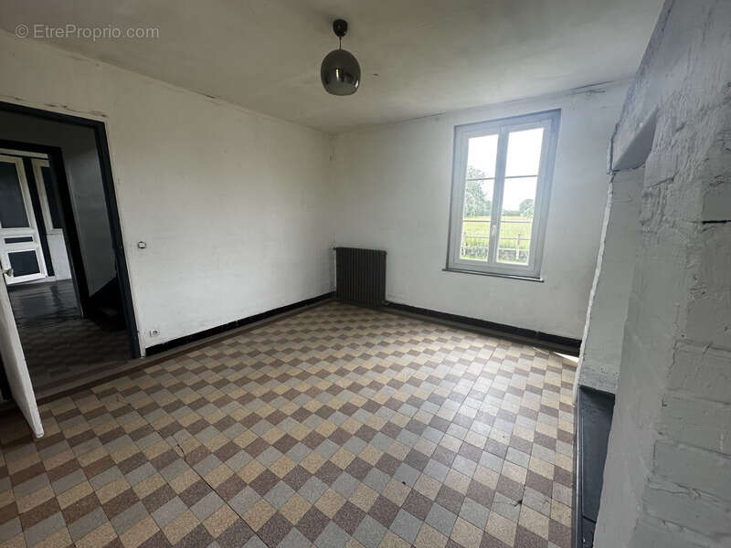 Corps de ferme avec 3,7 hectares de terrain - photo 7