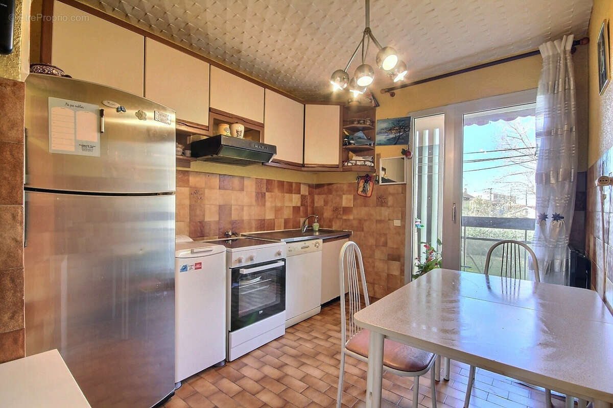 Appartement à MARSEILLE-8E