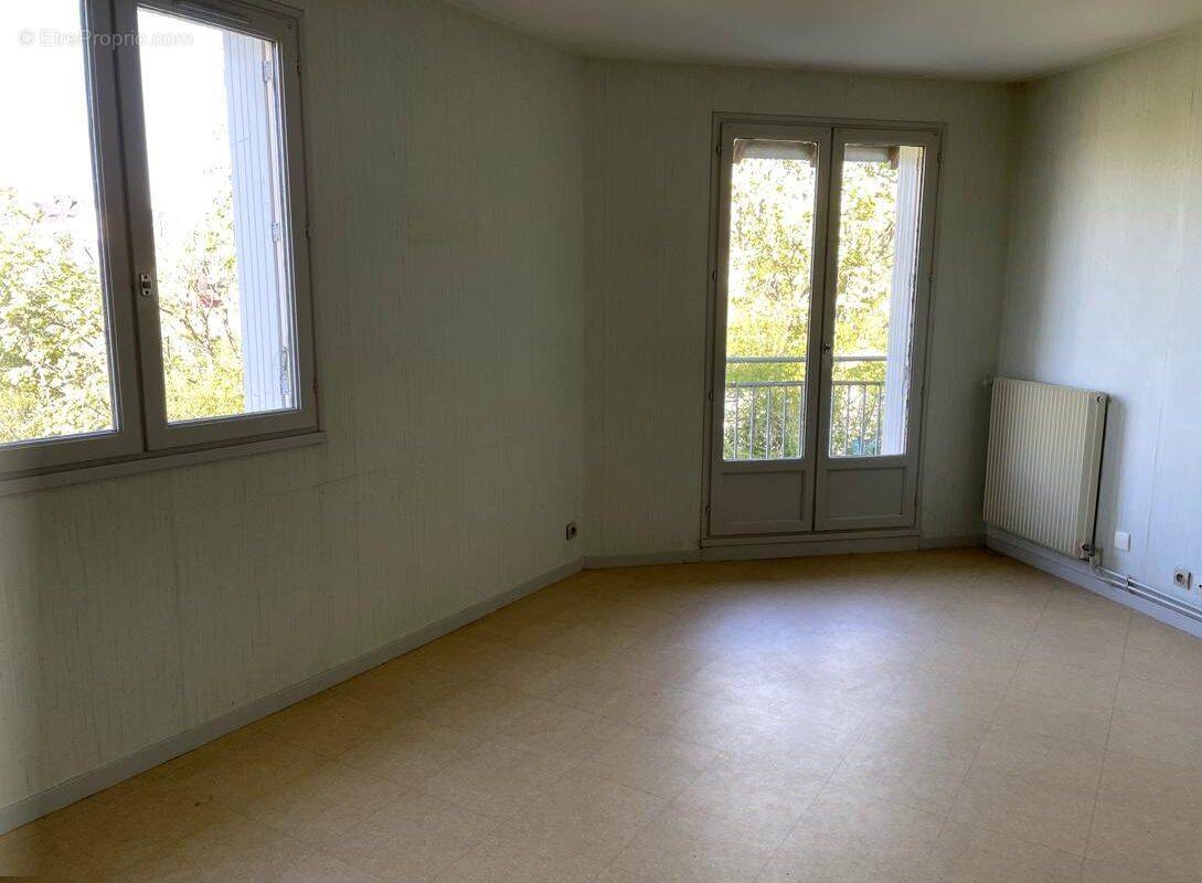 Appartement à CHINON