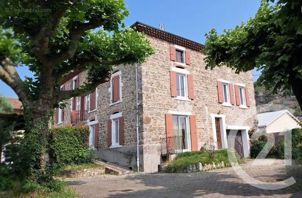 Maison à SARRAS