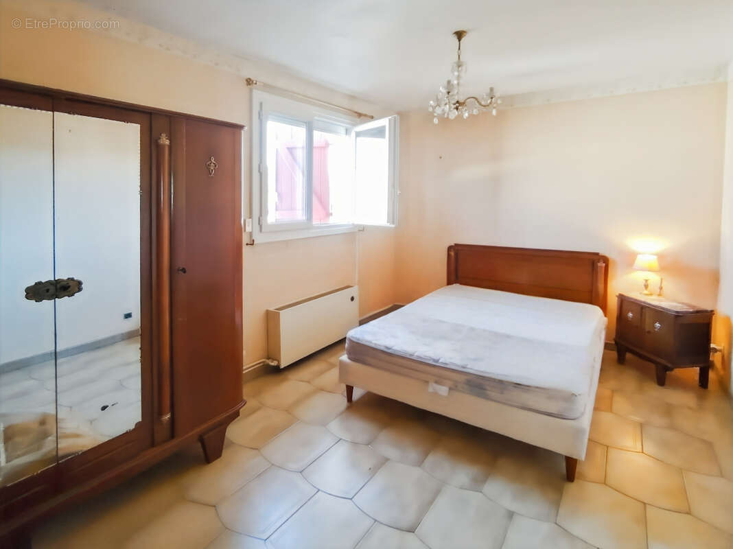 Maison à PONT-SAINT-ESPRIT