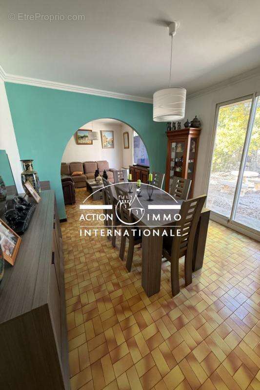 Maison à SAINT-MARTIN-DE-CRAU