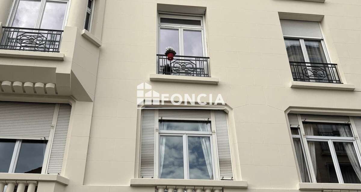 Appartement à COLOMBES