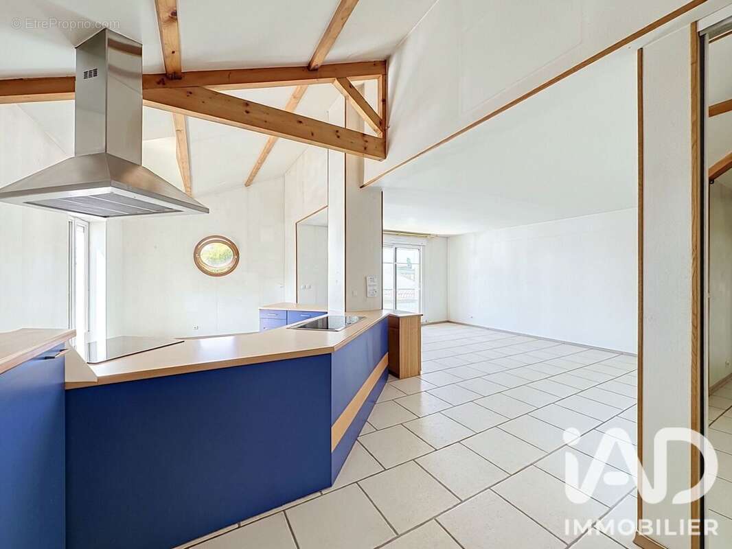 Appartement 88 m² à La Rochelle  - photo 2