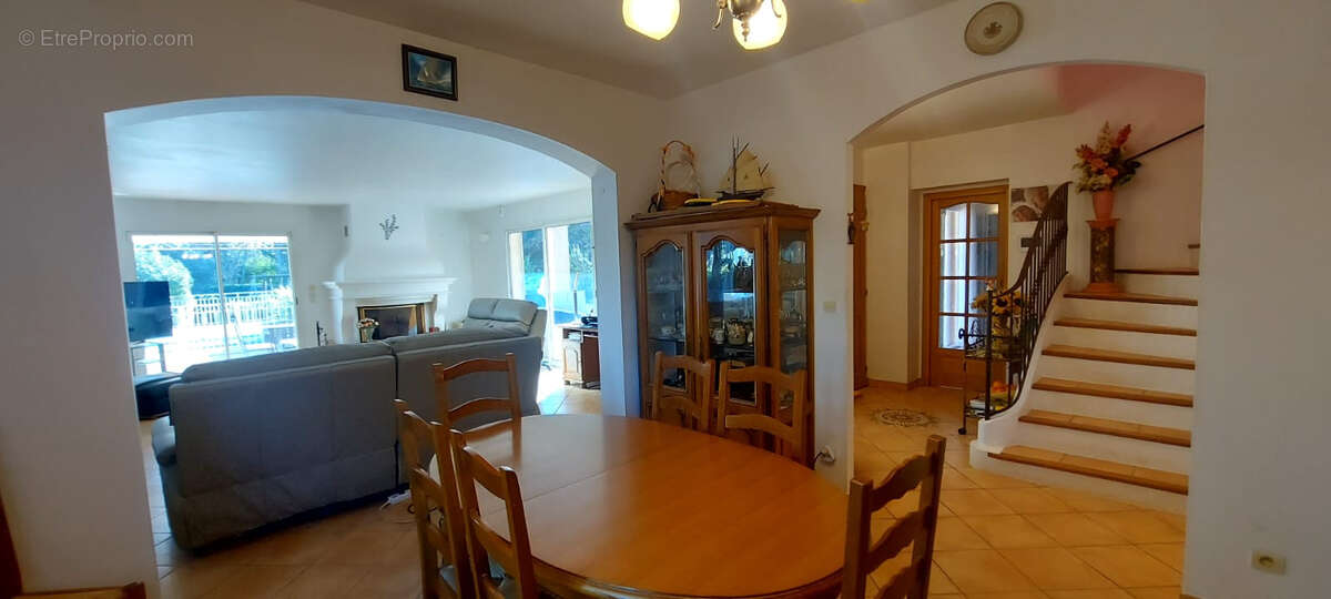 Maison à LORGUES