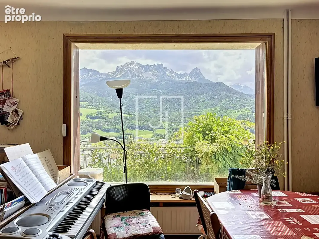 Viager occupé avec réserve d'usufruit   Propriété de 216 m2 composée de 3 appartements   Barcelonnette (04400) - photo 8