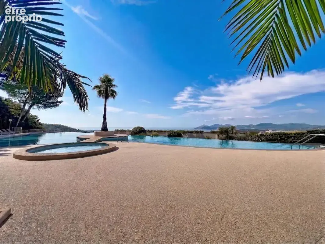 Photo Appartement à Mougins au prix de 719 000€