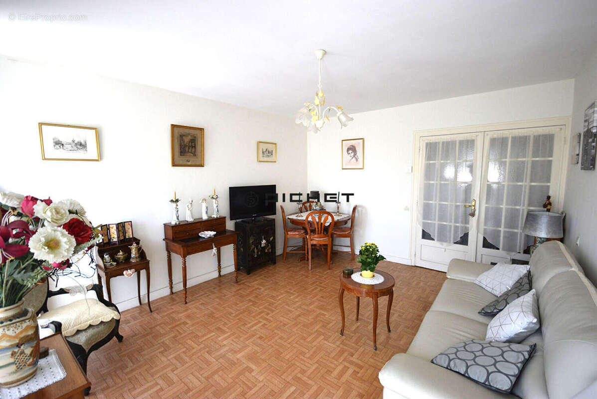 La Rochelle ,  AppartementT3 69m² avec balcon,  cave et parking - photo 9
