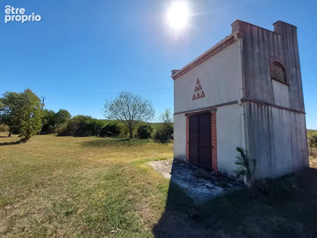 Terrain constructible à vendre 1300m2 avec pigeonnier - photo 4