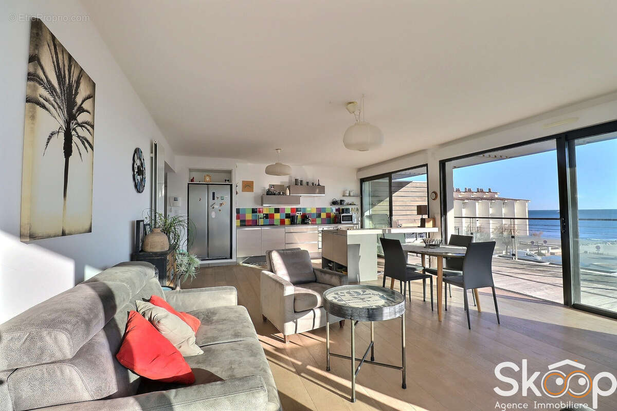 Appartement à MAUGUIO