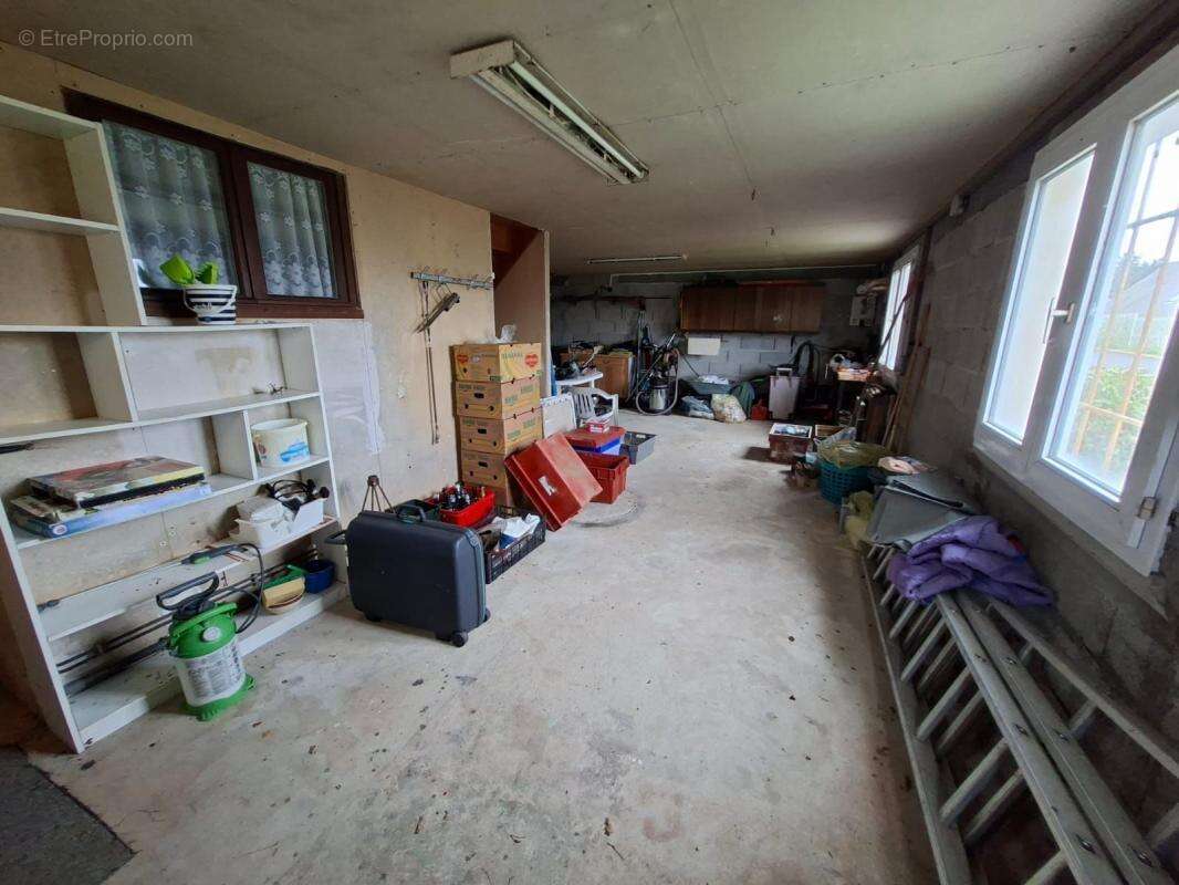 Locquirec secteur Kerboulic – Maison au calme avec beau potentiel - photo 15