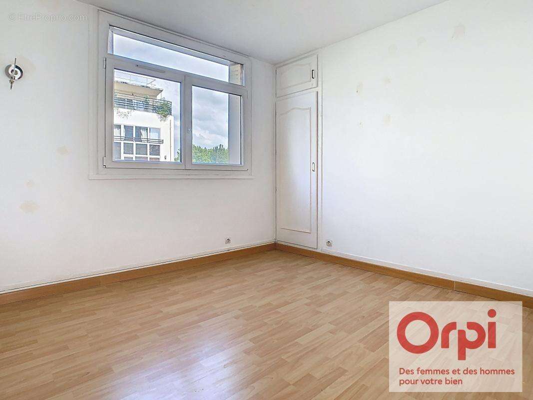 Appartement à ISSY-LES-MOULINEAUX