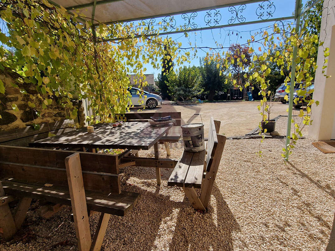 Maison à SAINT-JULIEN-DE-CASSAGNAS