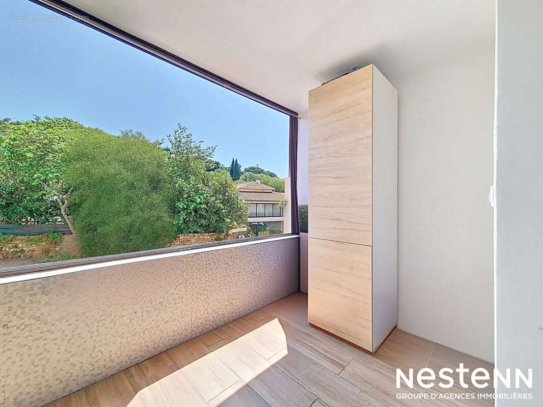 Appartement à LA CROIX-VALMER