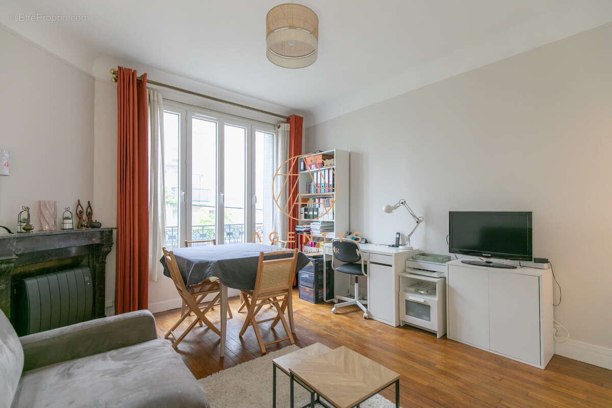 Appartement à SAINT-MAUR-DES-FOSSES