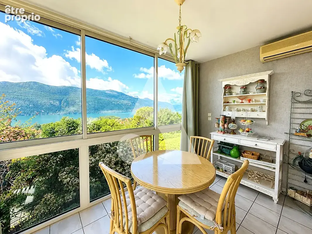 Villa d'exception avec vue panoramique sur le Lac du Bourget - 294 m² - Piscine - photo 9