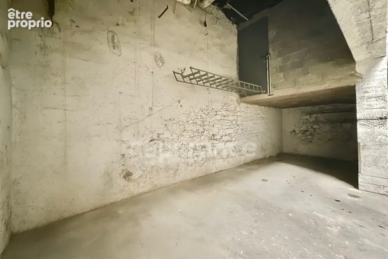 Parking atypique couvert 22 m² + cave intégrée 8 m² - photo 3