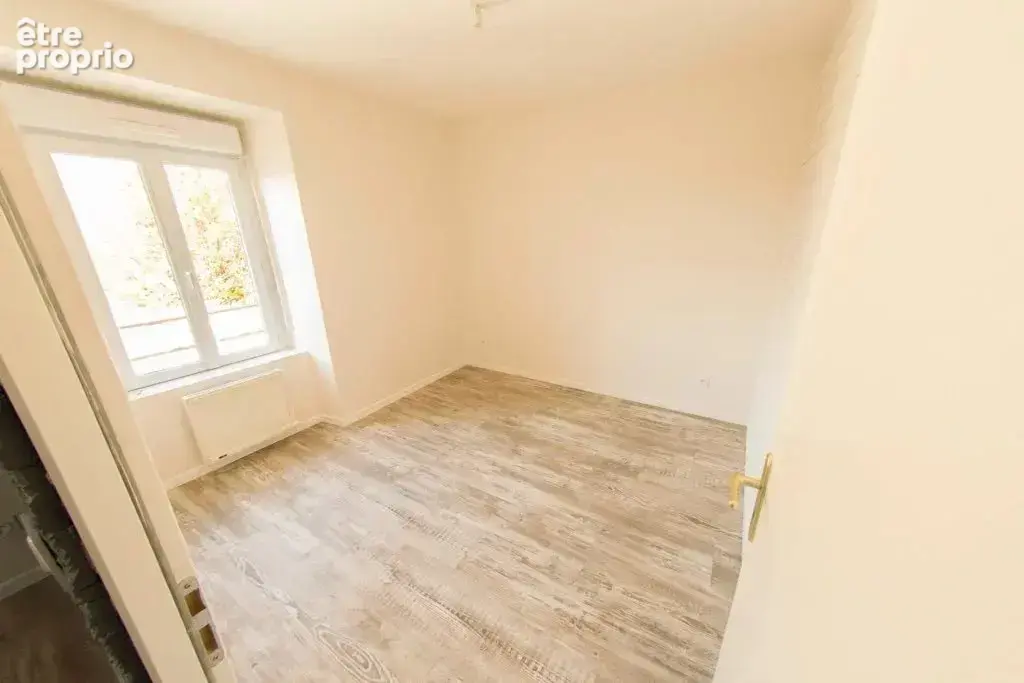 Immeuble de rapport de qualité – Baud – Rendement 6,6% - 1 local commercial + 3 appartements - photo 8