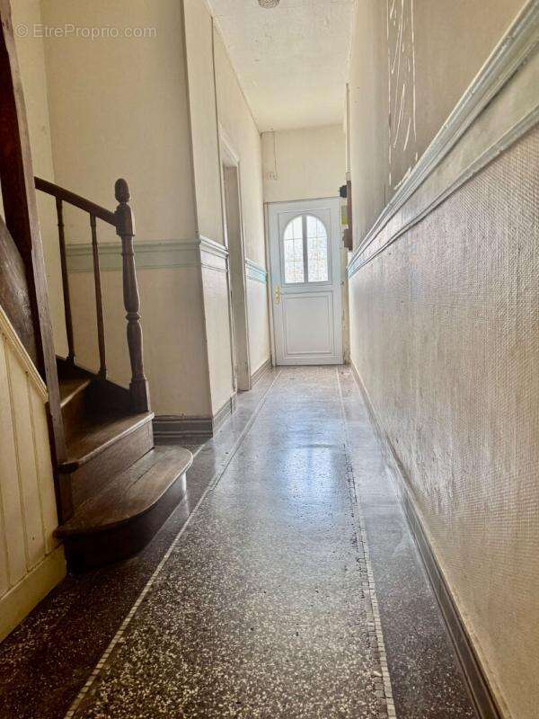 Maison centre-ville Moreuil , 2 chambres , jardin cave 94m2 - photo 3